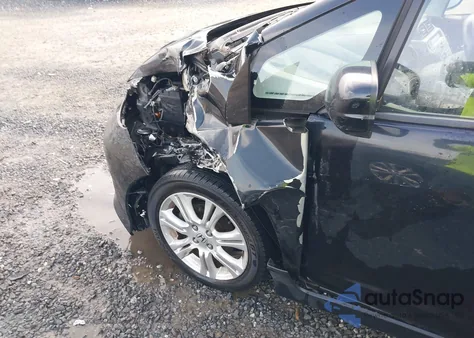 2011 Honda Fit Sport z USA, uszkodzony, nr VIN JHMGE8H53BC026221